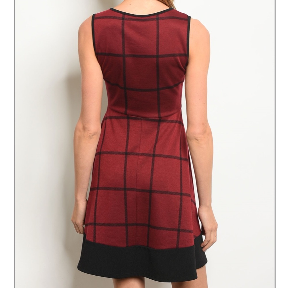 Black & Wine Color Fit & Flare Dress - Picture 6 of 6